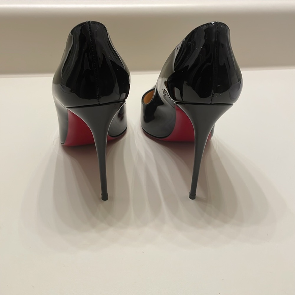 Slightly Worn. Very Well Maintained. Protective T… - image 5